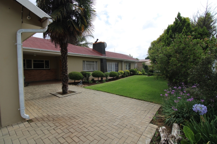 6 Bedroom Property for Sale in Universitas Free State